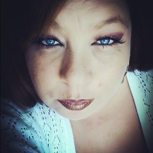 Meet your Posher, Stacy